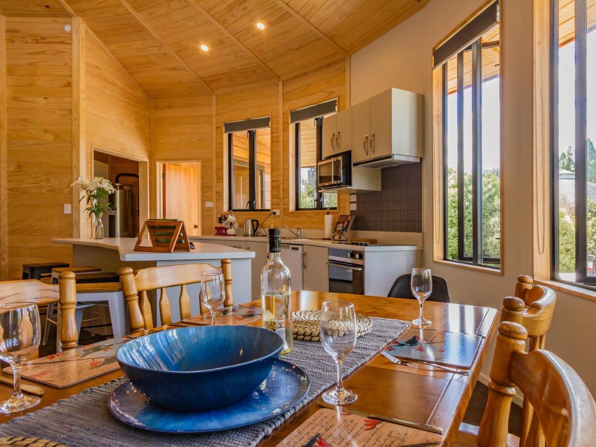 The Snowglobe - Ohakune Modern Yurt Style Chalet エクステリア 写真